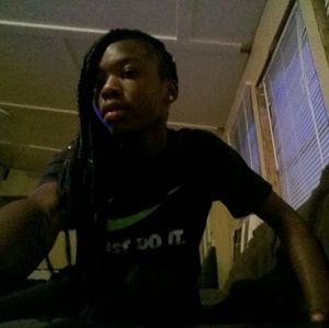 Meet your Posher, Otisha